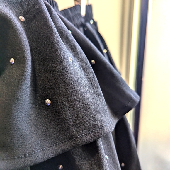 🎀 Couture 🎀 black floral blouse and black ruffled mini skirt set - Picture 10 of 16